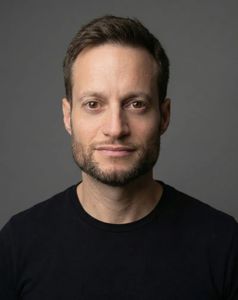 Ilan Man, CEO & Founder of Paradox Machines